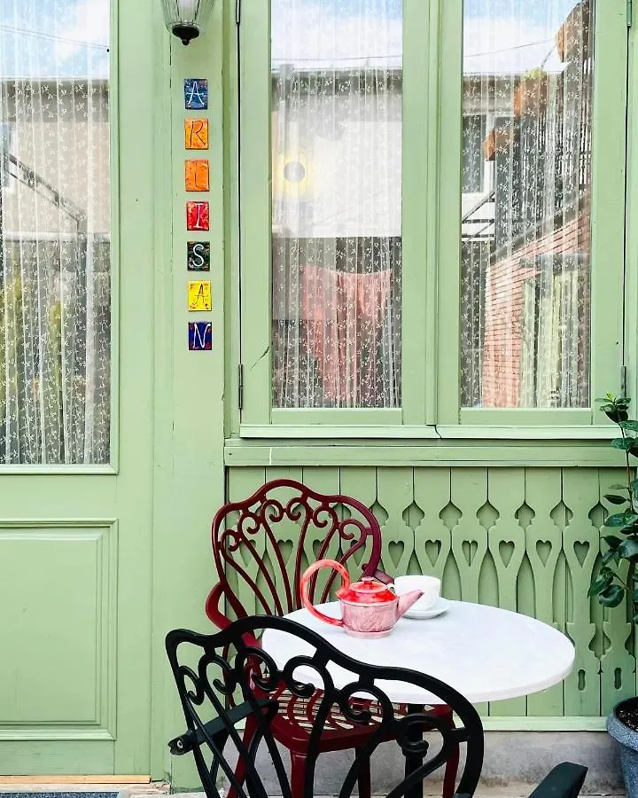Arts Hotel Τυφλίδα 0*,  Γεωργία